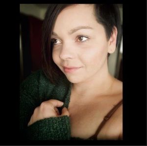 Meet your Posher, Kendra